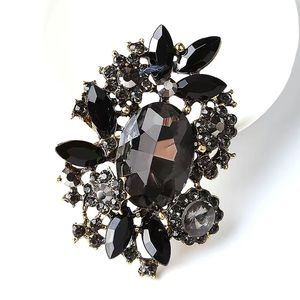 🖤NEW🖤 Vintage Style Black, Dark Smokey Grey Rhinestone Brooch Pendant